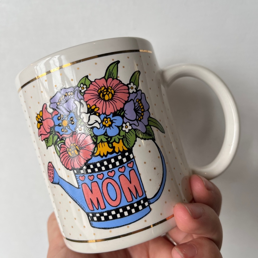 3/$30 🌟 90’s Floral Mom Mug with Watering Can Design - Picture 6 of 8